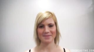 A young 25-year-old Czech girl came to porn casting and showed her blowjob skills