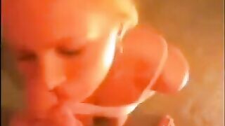 A blowjob at home is always a risk, but the man did it and came on the girl's face