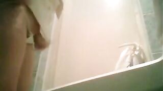 A hidden camera in the toilet caught a graduate peeing - EPORN