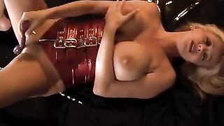 Rachel Aziani uses a toy to masturbate and cum