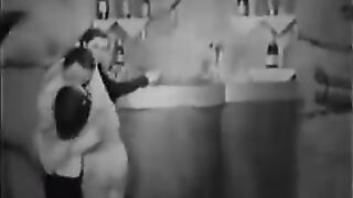 An ancient porn movie with a hot threesome scene from the 30s