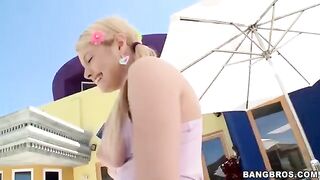 A long dick is not a problem for this girl, she sucks it all