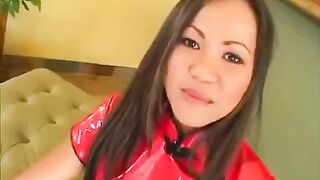 Korean girl is not averse to doing blowjob