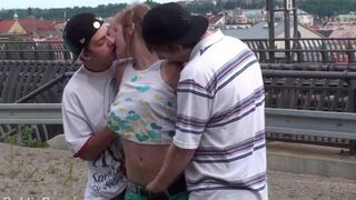 An amateur threesome with two beautiful girls and a guy with big dick