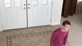 I met a guy in the bedroom and we had sex