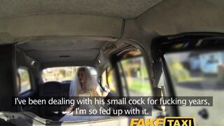 A hot bride changed her clothes in a taxi before the wedding
