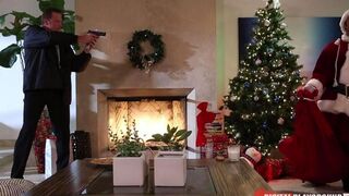 A nice woman got fucked by Santa Claus in stockings and pantyhose
