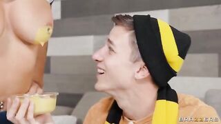 The stepmom taught her stepson to play soccer with a special cup