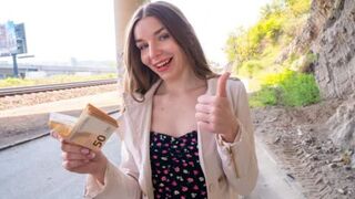 A girl agreed to have sex with me for 200 dollars on the street