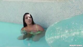 The lesson on how to swim can be fun and exciting