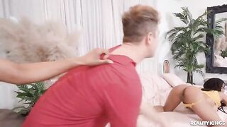 Roommates decide to try a threesome sex experience