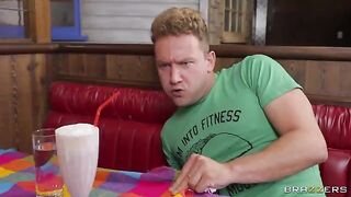Hot blondie is having greasy diner back door fun