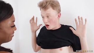 A prankster gets a pussy sandwich from two sexy ladies