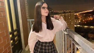 A blowjob with a view of the city, why not to enjoy it?