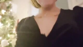 French slut cooks for her boyfriend and ends with dessert
