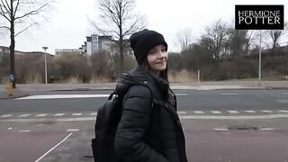 I picked up this cute chick on a walk, and we went for a sex date