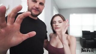 A guy did not know pity when fucking a young girl in doggystyle