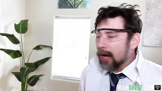 The employee is at the service of the authorities in this hot scene