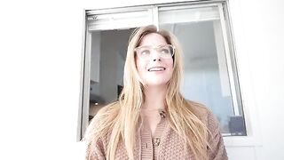 Blonde slut Jess Cromwell gets fucked under the table