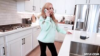 The bimbo is having a good day and she is enjoying herself