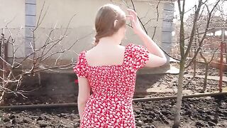 A hot blonde has sex right in the rural area