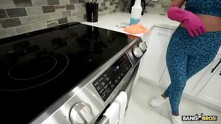 You are a goddess of blowjobs! You just need to suck dick and make cum!