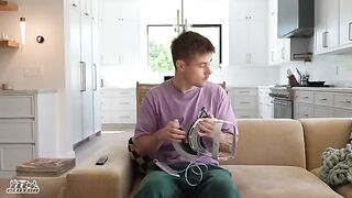 Girl sitting on my dick is a funny roleplay