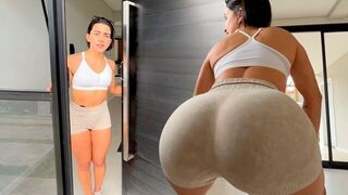 That ass is made for hard fucking! - Bailando y moviendo el culo para ti