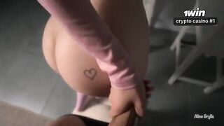 The man made cumshot and the girl squirted like a fountain