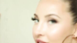 You want me, I want you. Let's save time on flirting and get right to the action