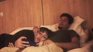 Girl gave a blowjob and received a creampie in bed