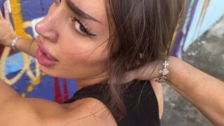 A girl gets fucked in public by a guy with no hesitation
