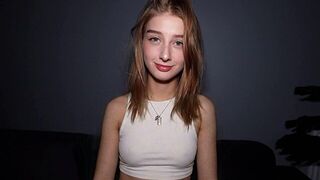Babe was in a mood for fucking, but found no one at home