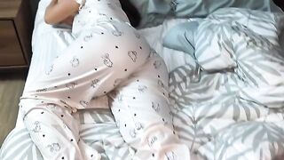 I couldn't pass by such a round ass