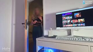 Girl is training to suck dick with her stepbrother in a roleplay scenario