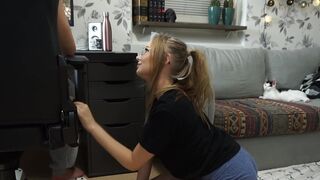Kitty is tired and wants to have sex