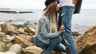 A hot blondie gives a skilled blowjob to her lover outdoors